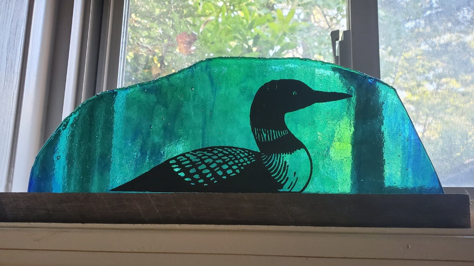 Adhesive Screen Stencils vs. Non-Adhesive Screens